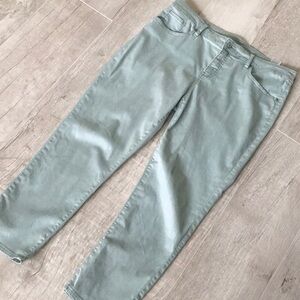 Chico’s So Slimming Girlfriend Slim Leg Ankle - US size 12 P, Chicos size 2P